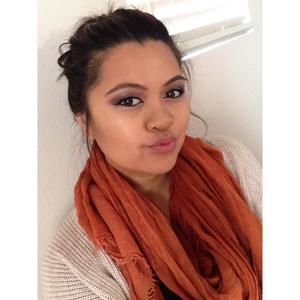 Meet your Posher, Camille